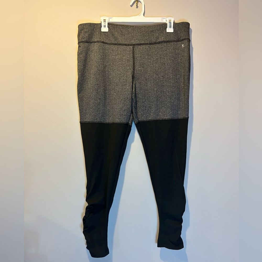 Womens Danskin Now Fitted Leggings Plus Size 2XL Black Gray Athleisure Workout